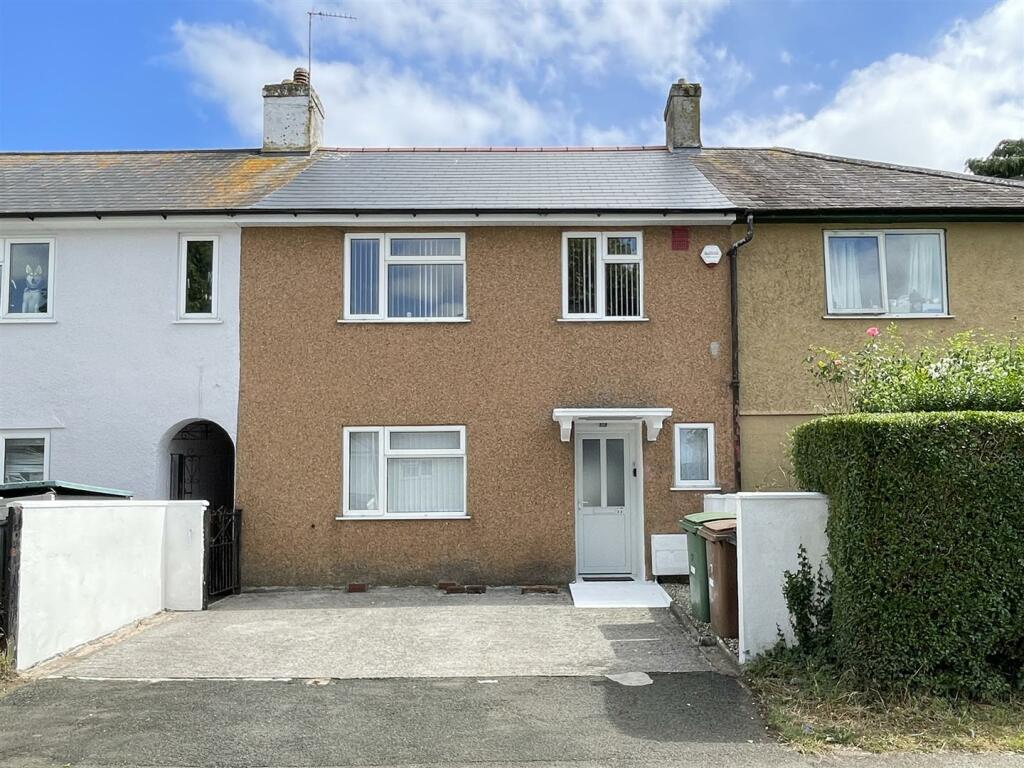 3 bedroom terraced house for sale in North Down Gardens, North Prospect, Plymouth, PL2