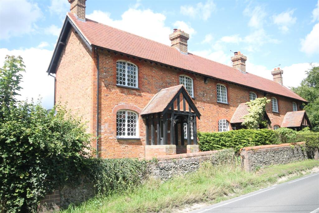 Main image of property: HEADLEY ROAD, LEATHERHEAD KT22