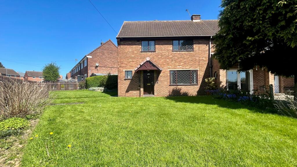3 bedroom semidetached house for sale in Regency Road, Asfordby, LE14