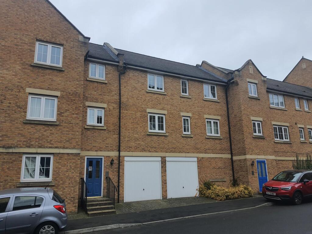 Main image of property: Bramley Court, Dunstable LU5 4GA