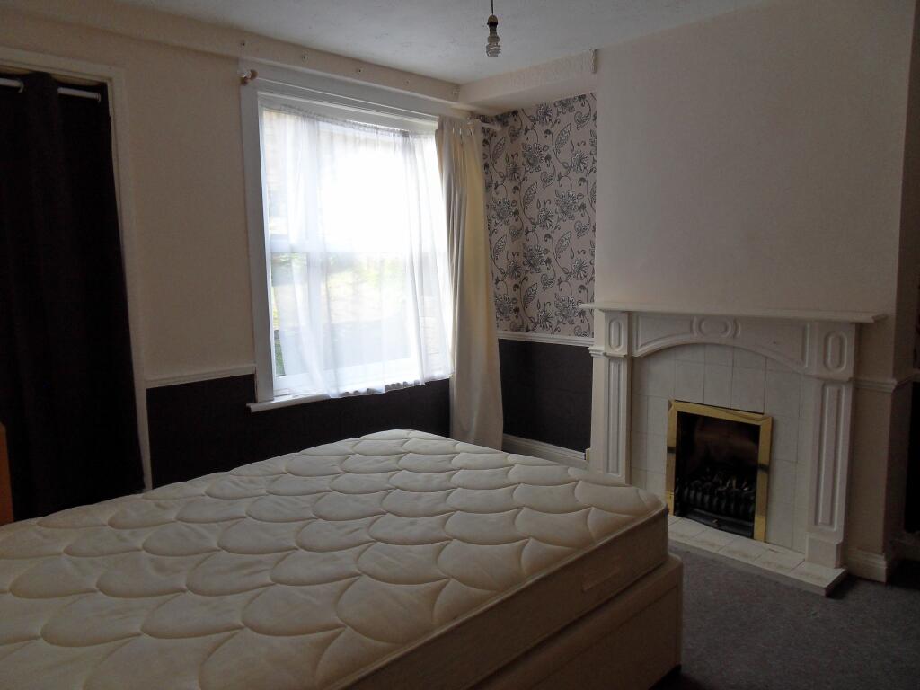 Main image of property: Winsdon Road, Luton, LU1 5JT