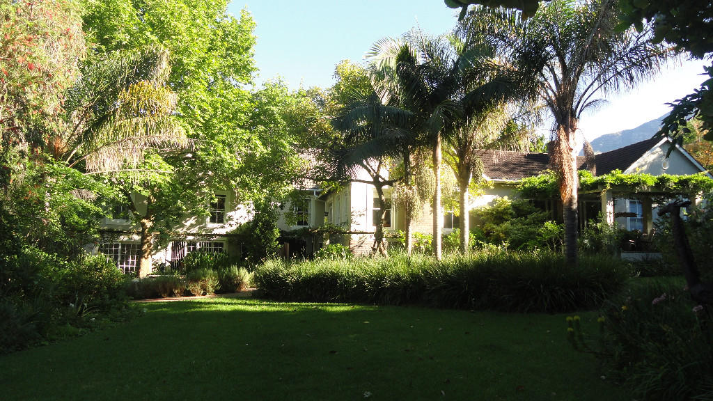 7 bedroom guest house for sale in Somerset West, Western Cape, South Africa