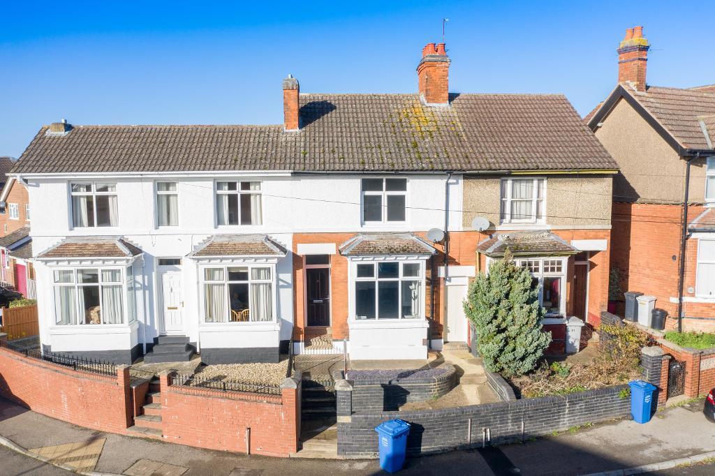 2 bedroom terraced house for sale in Rushton Road, Rothwell, Northants