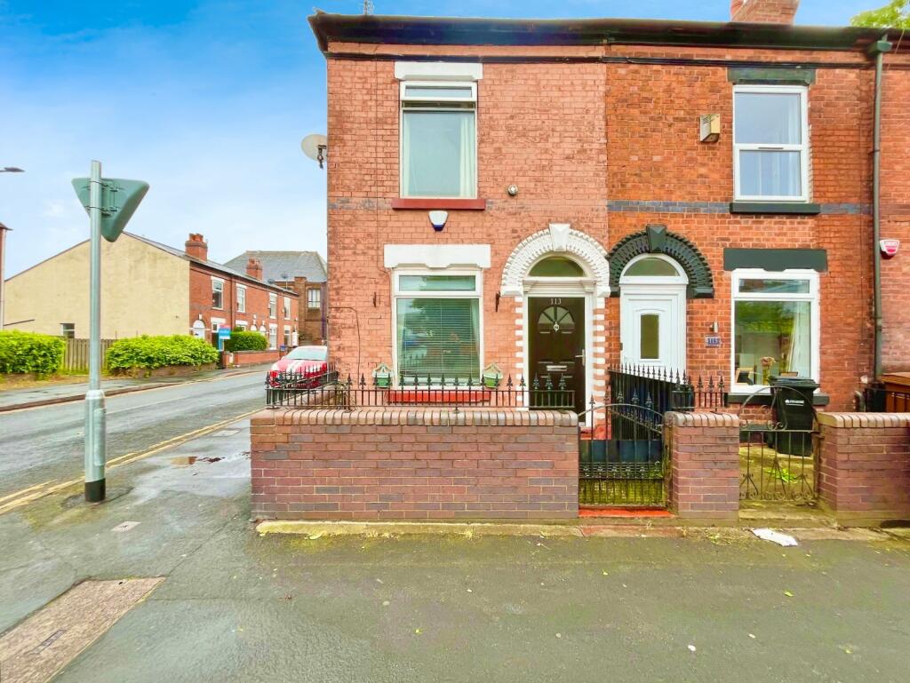 2 bedroom end of terrace house for sale in Old Chapel Street, Edgeley
