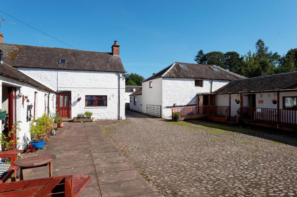 Country house for sale in Lochhouse Farm, Beattock, Moffat, DG10 9SG, DG10