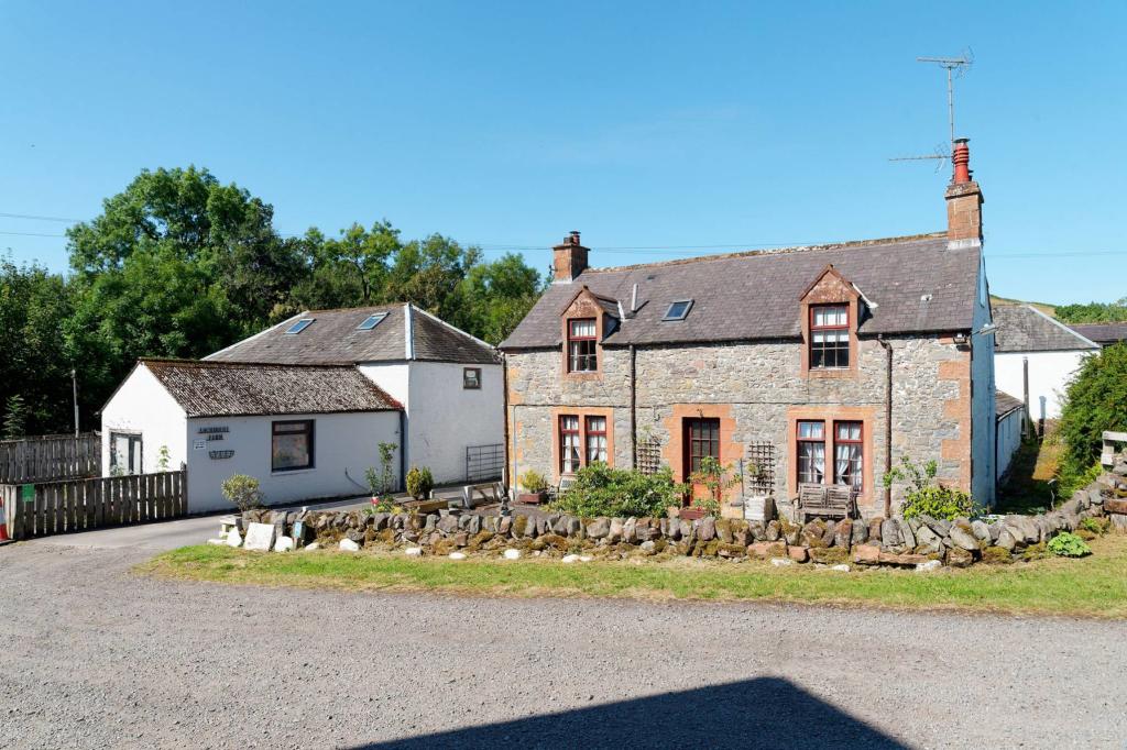 Country house for sale in Lochhouse Farm, Beattock, Moffat, DG10 9SG, DG10