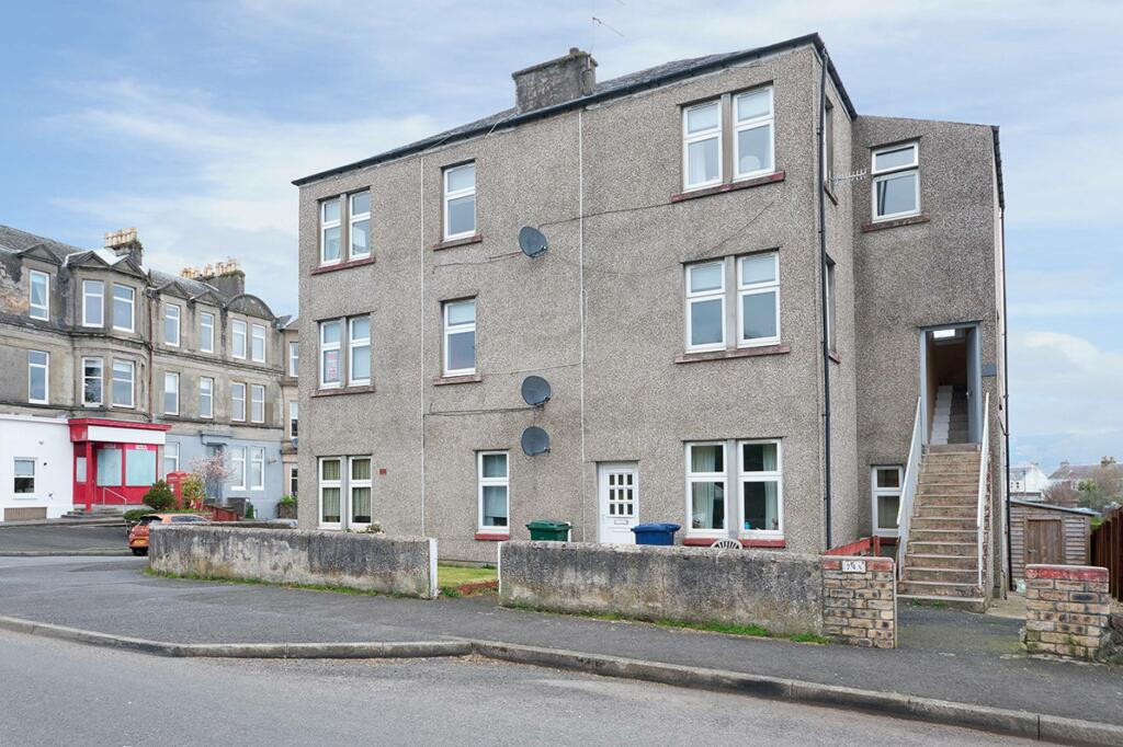 4 bedroom flat for sale in Flat 1, Parkview 74A Ardbeg Road, Rothesay