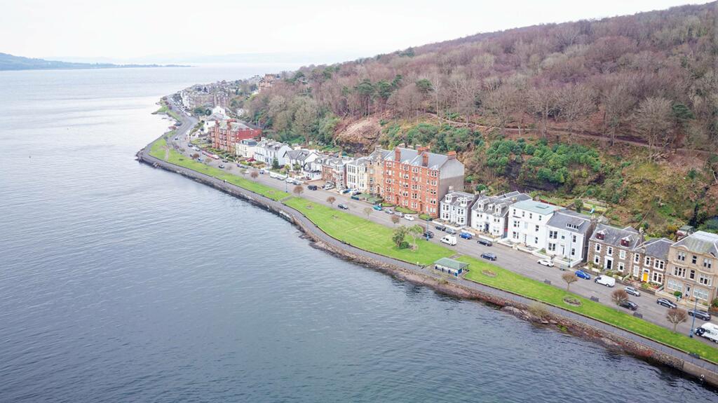 4 bedroom flat for sale in Flat 1, Parkview 74A Ardbeg Road, Rothesay