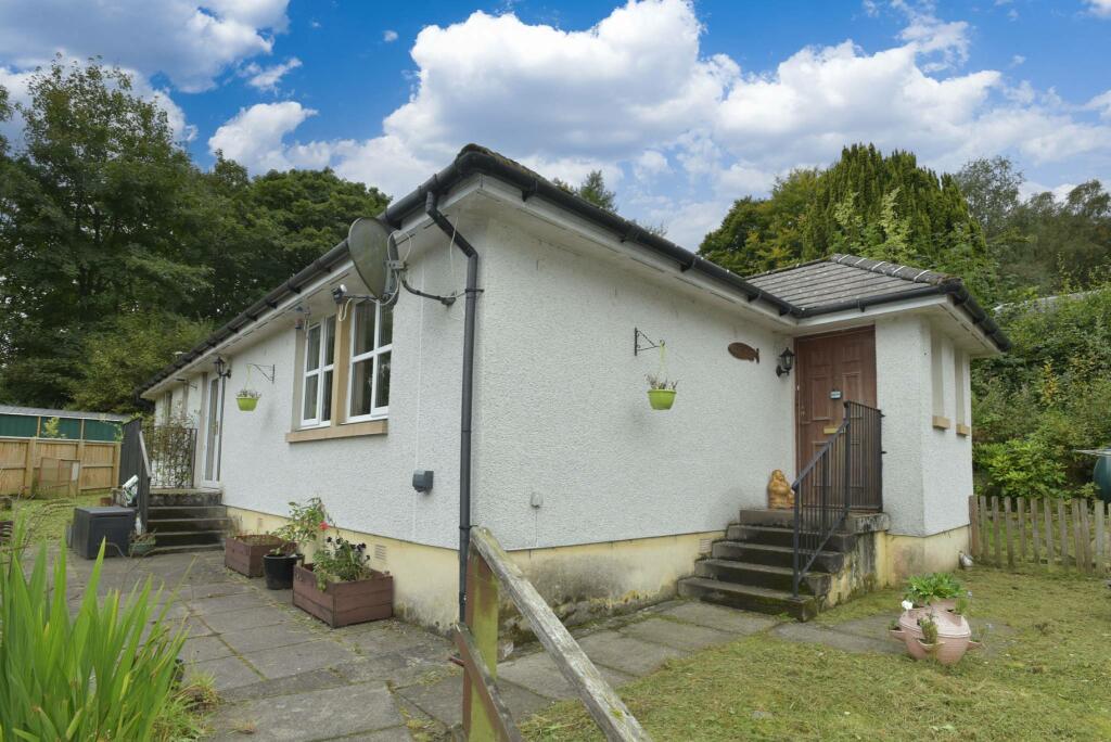 3 bedroom bungalow for sale in 42 Cameron Court, Lochearnhead, FK19 8PD