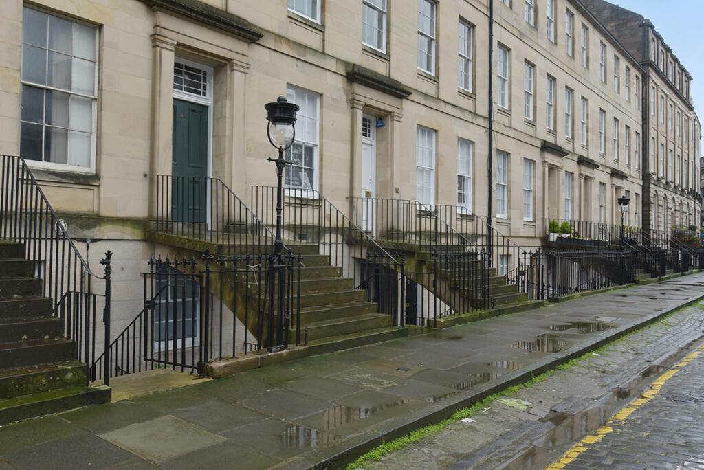 3 bedroom flat for sale in 17C Fettes Row, New Town, Edinburgh, EH3 6RH, EH3