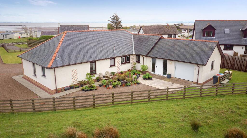 Additional property image - Sea Rise, Gillfoot, Southerness, DG2 8AY