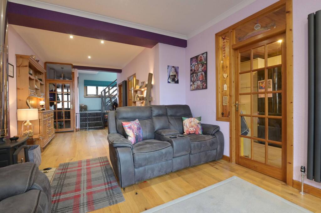 Main image of property: 61 Main Street, Pathhead, EH37 5PZ