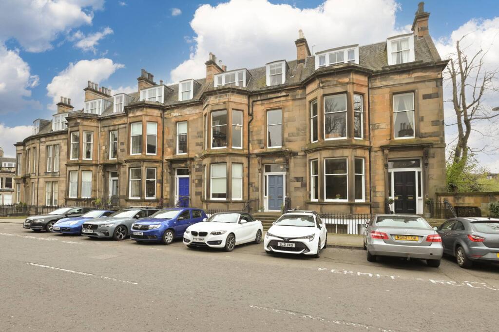 Main image of property: 2F, 41 Coates Gardens, West End, Edinburgh, EH12 5LF