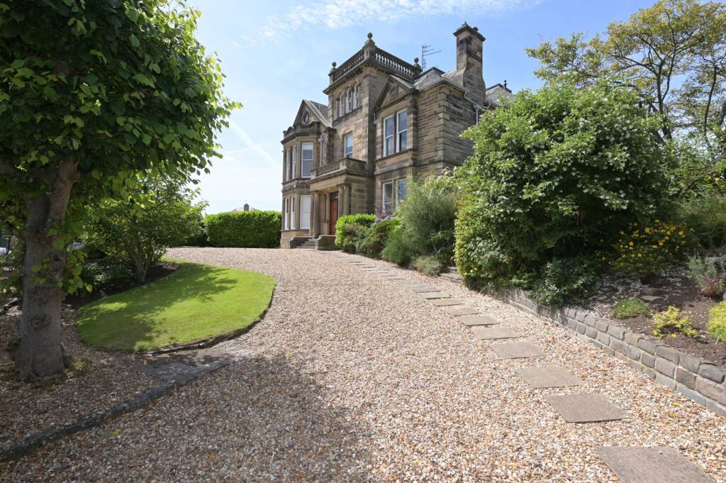 Main image of property: 11/1 Gordon Terrace, Newington, Edinburgh, EH16 5QW