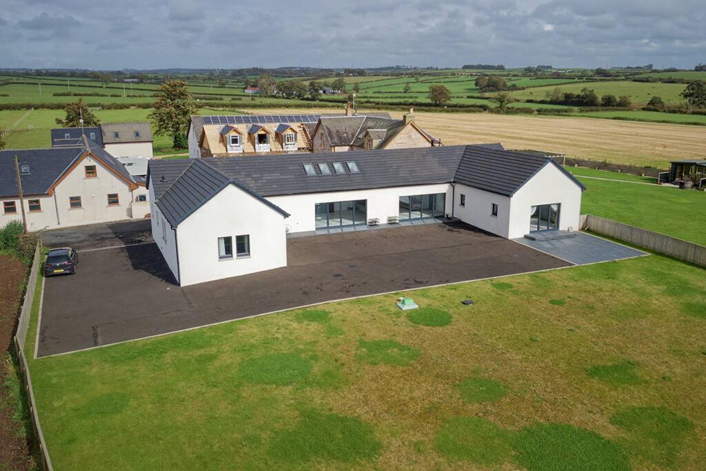 Main image of property: Bairn 2 Mid Lambroughton Farmhouse, Kilmaurs, By Kilmaurs, KA3 2PL