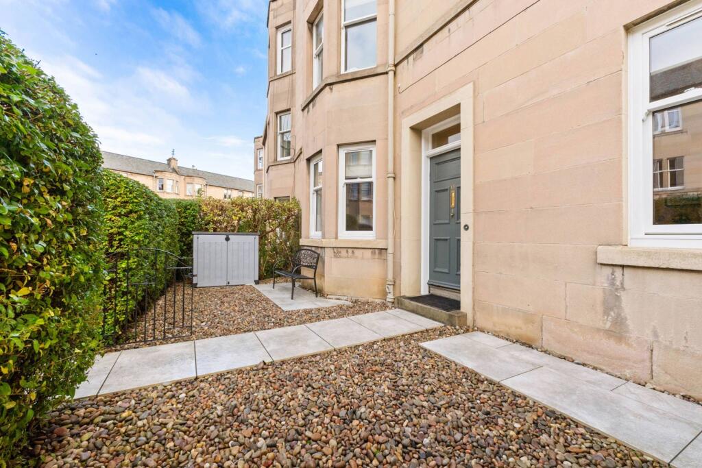 Main image of property: 13 Learmonth Crescent, Comely Bank, Edinburgh, EH4 1DD