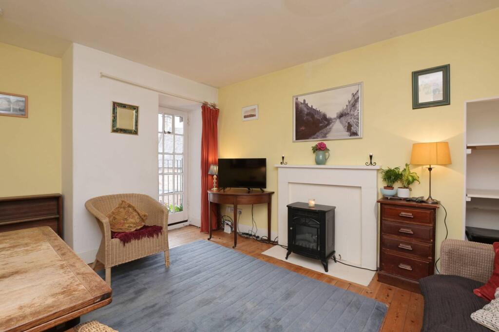 Main image of property: Flat 11, 3 Forrest Hill, Edinburgh, EH1 2QL
