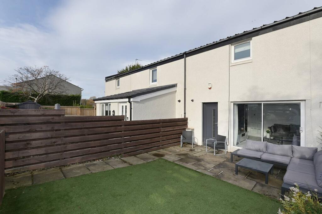 Main image of property: 5 Mortonhall Park Green, Mortonhall, Edinburgh, EH17 8SP