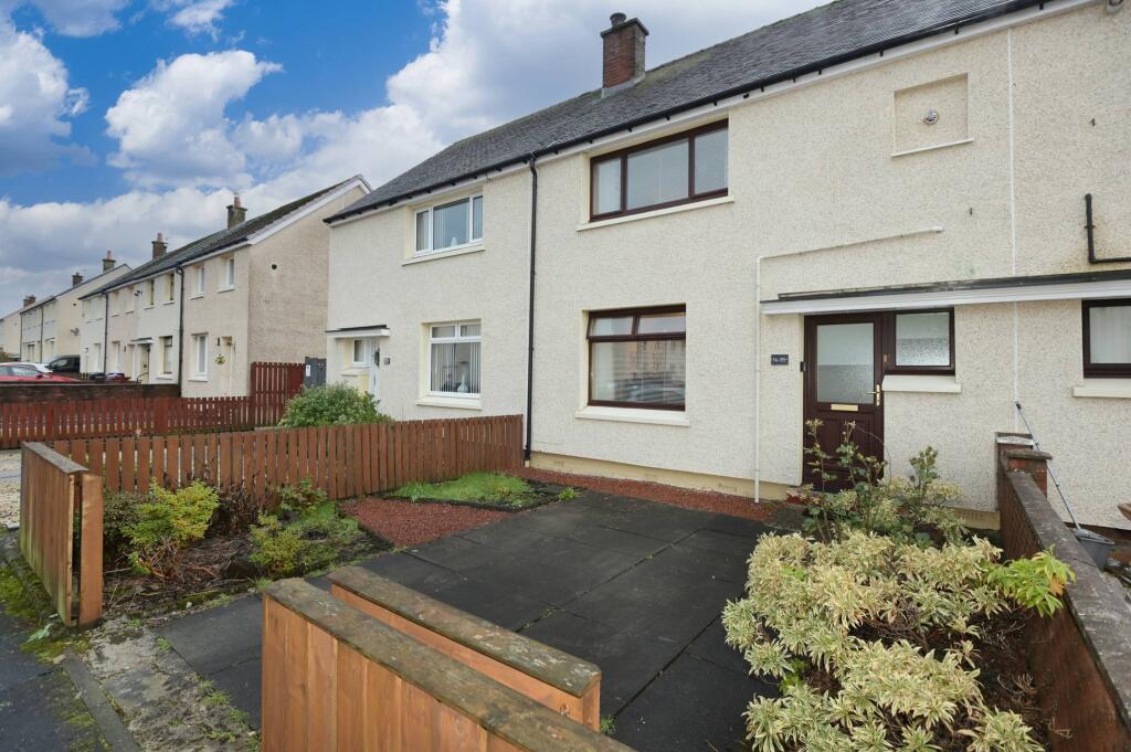 Main image of property: 26 Gairdoch Drive, Carronshore, Falkirk, FK2 8AQ