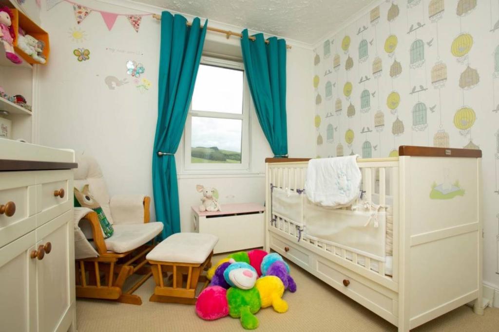 3 bedroom semidetached house for sale in 19 Kilncroft, , Selkirk, TD7