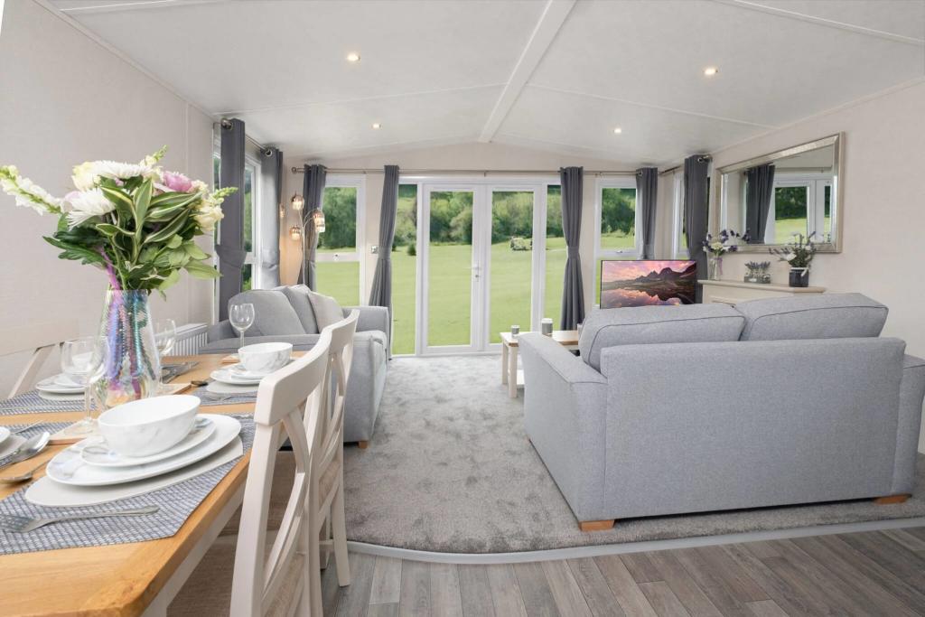 2 bedroom park home for sale in Rob Roy Park Homes, The Norwood, Crawford, Biggar, ML12 6TW, ML12