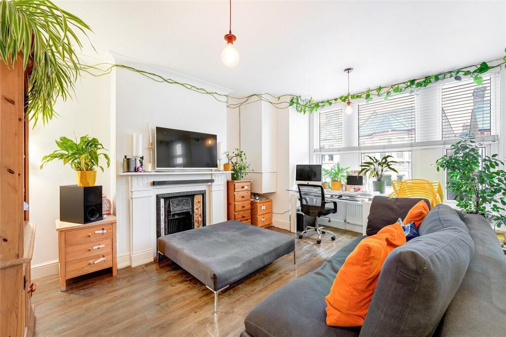 2 bedroom apartment for rent in Leander Road, London, SW2