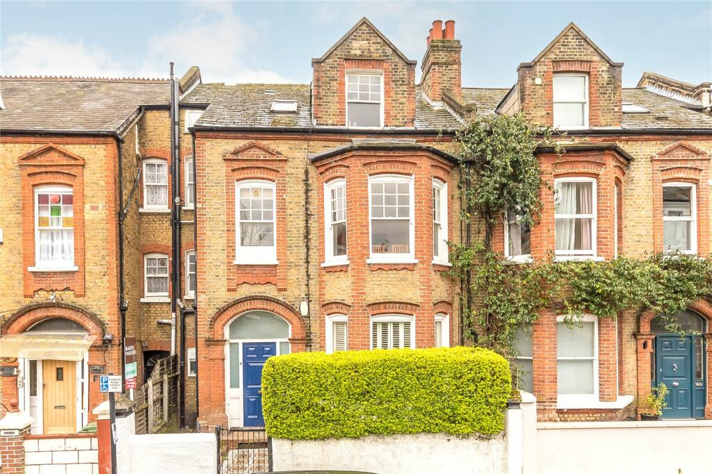2 bedroom apartment for sale in Trent Road, London, SW2