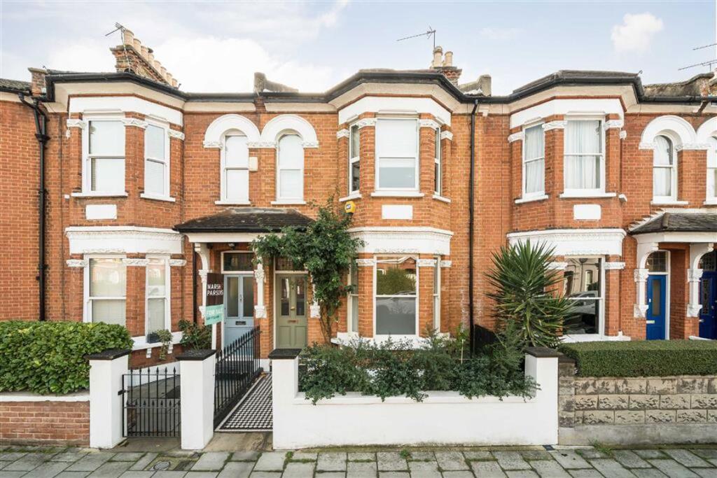 Main image of property: Thornbury Road, Brixton Hill