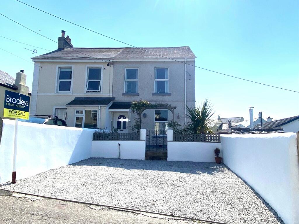 4 bedroom semidetached house for sale in Caroline Row, Hayle, Cornwall, TR27
