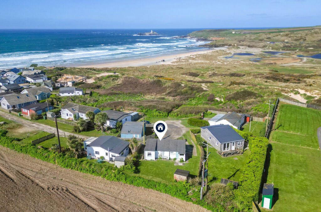 2 bedroom bungalow for sale in Gwithian Towans, Gwithian, Hayle