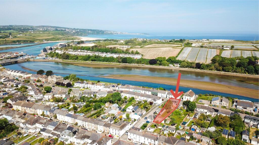 Main image of property: Commercial Road, Hayle, Cornwall