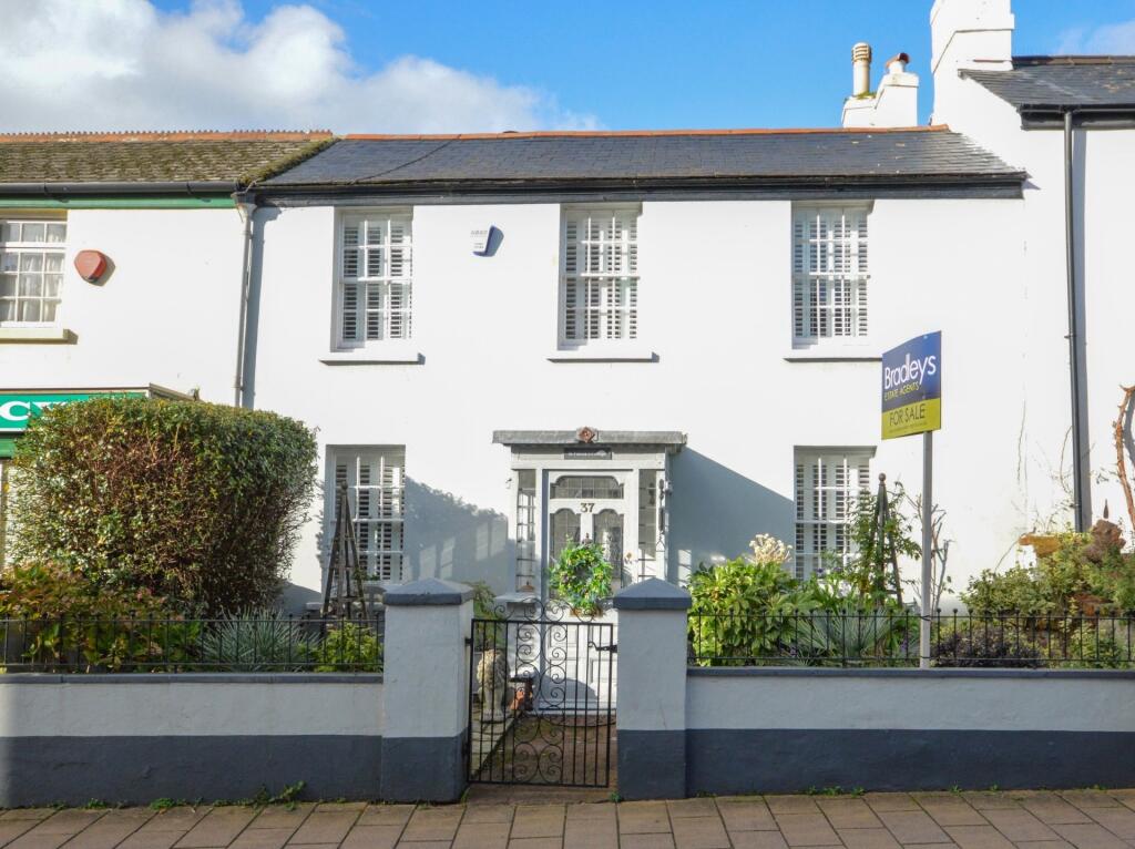 Main image of property: Fore Street, Shaldon, Devon