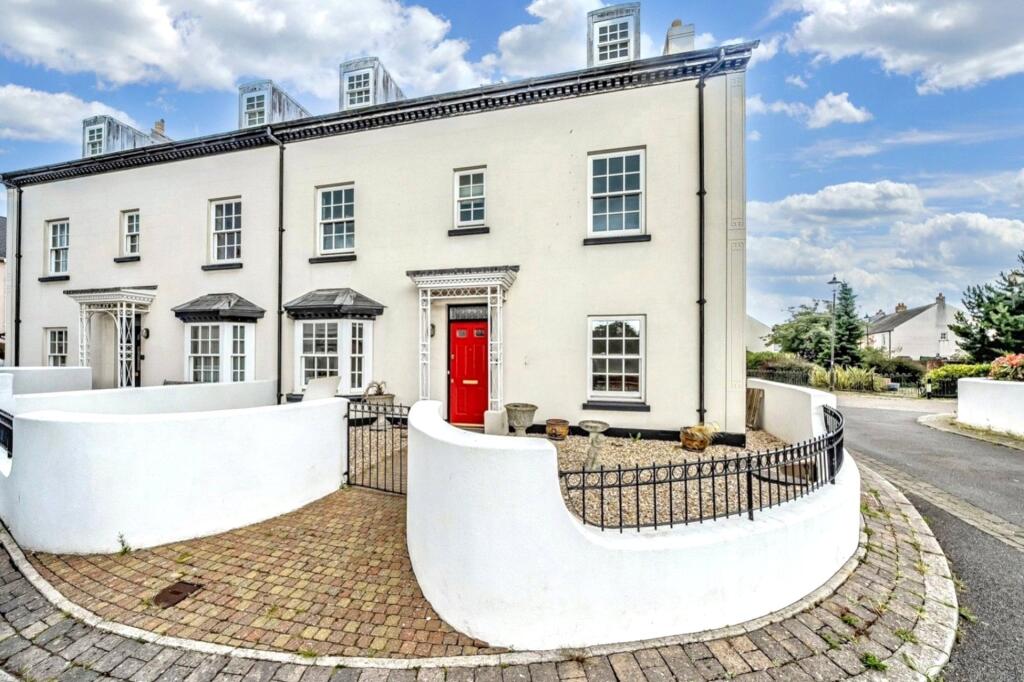 Main image of property: Shoreside, Shaldon, Devon