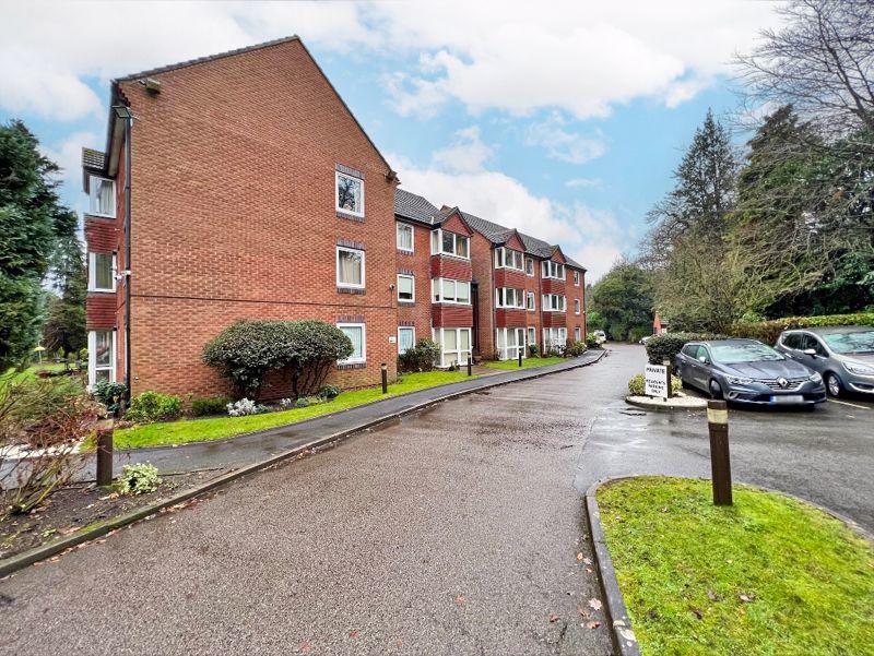 2 bedroom flat for sale in Beechwood Court, TETTENHALL, WV6