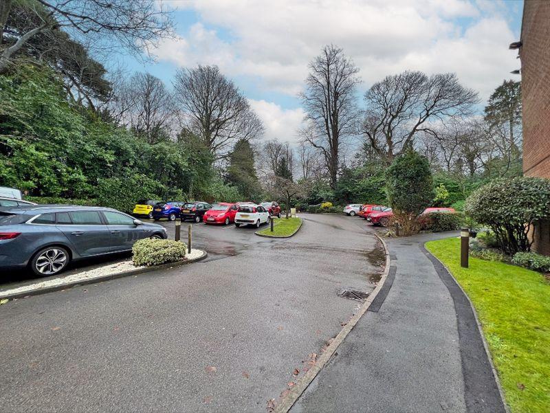 2 bedroom flat for sale in Beechwood Court, TETTENHALL, WV6