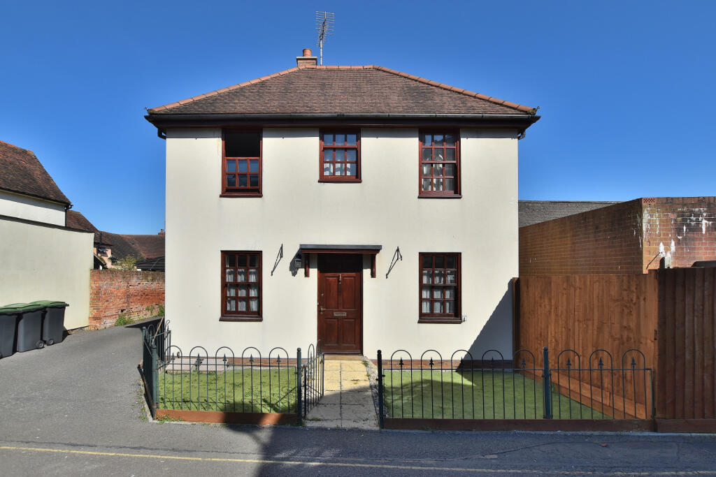 Main image of property: Wheelwrights Yard, Dunmow, Essex, CM6