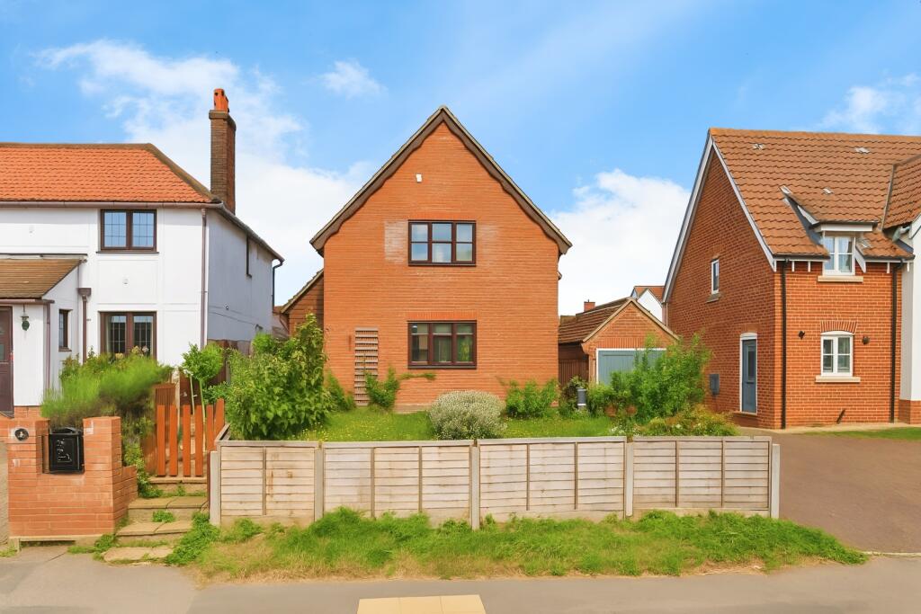 Main image of property: Ongar Road, Great Dunmow, Essex, CM6