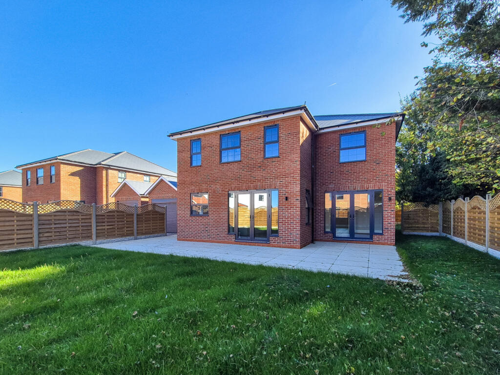 Main image of property: Sabre Close, Dunmow Road, Felsted, Essex, CM6