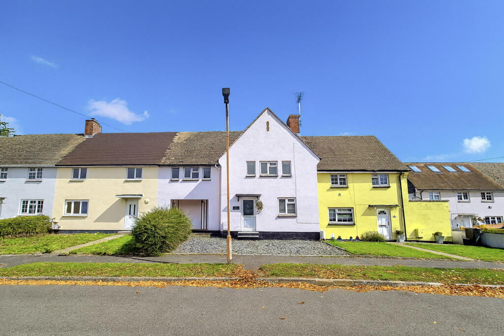 Main image of property: Weaverhead Close, Thaxted, Dunmow, Essex, CM6