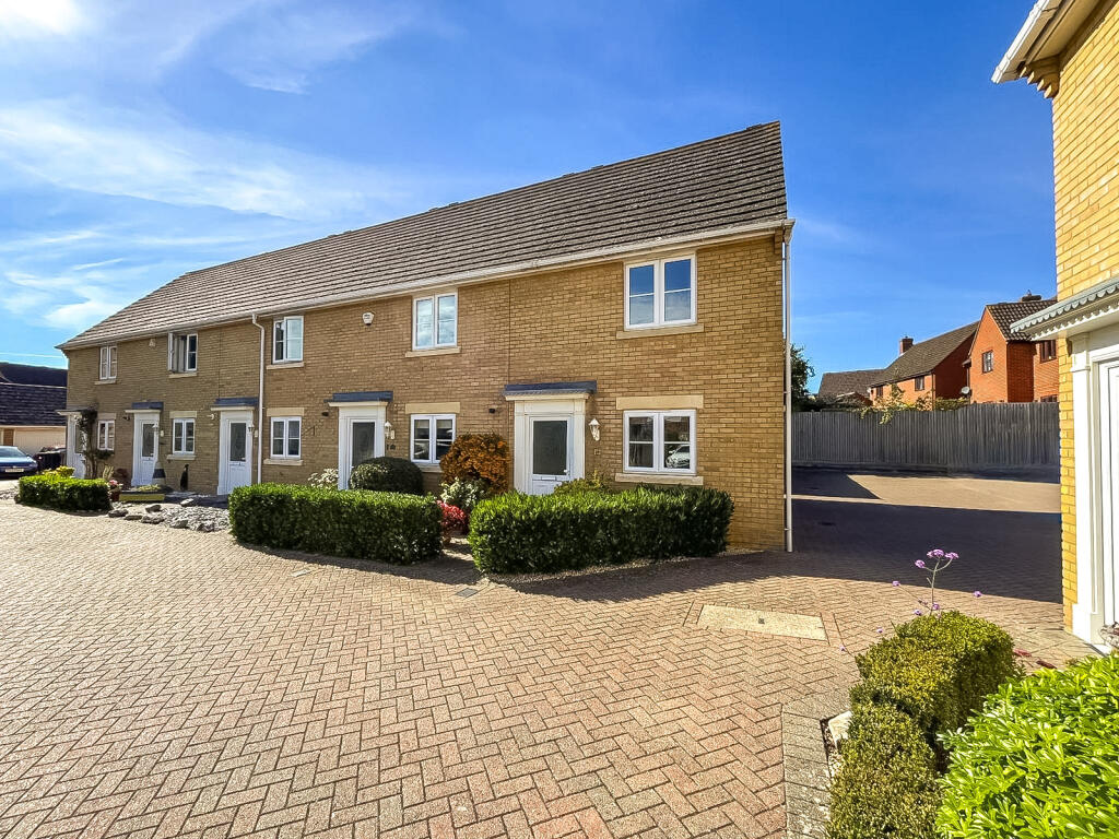 Main image of property: Maple Way, Dunmow, Essex, CM6