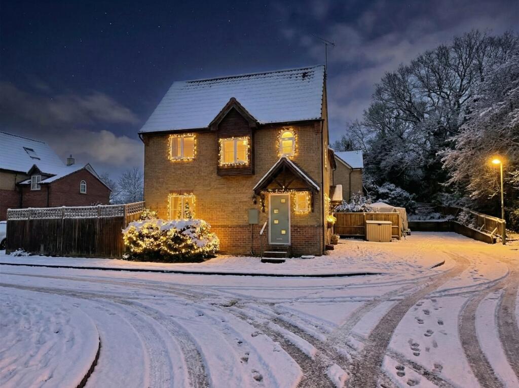 Main image of property: Ash Grove, Dunmow, Essex, CM6