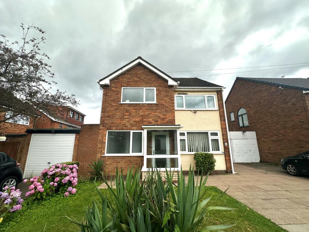 Main image of property: Peverell Drive, Hall Green B28