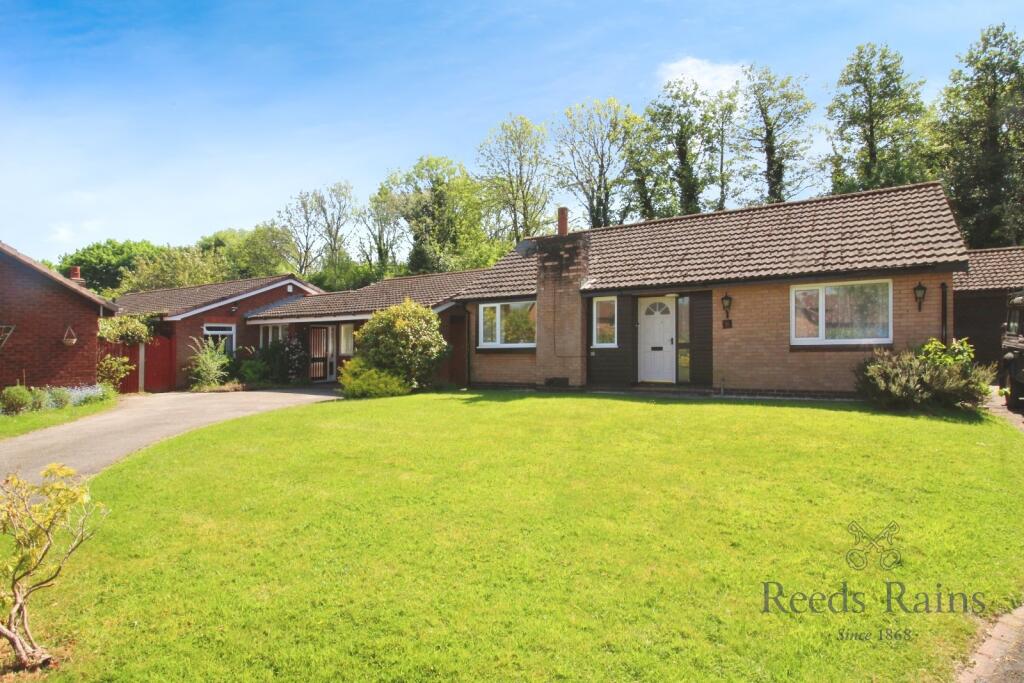 Main image of property: Clough Avenue, Walton-le-Dale, Preston, Lancashire, PR5