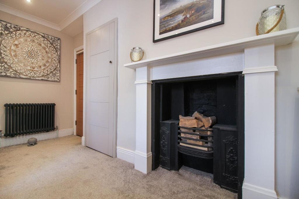 4 bedroom terraced house for sale in Front Street, Tynemouth, NE30