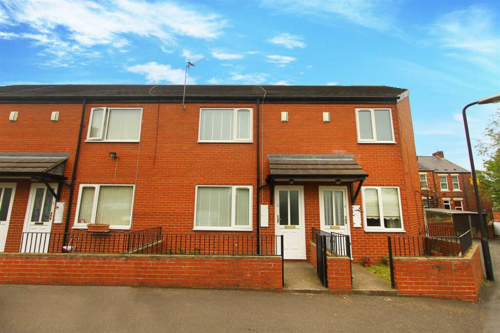 2 bedroom terraced house for sale in Elsdon Place, North Shields, NE29
