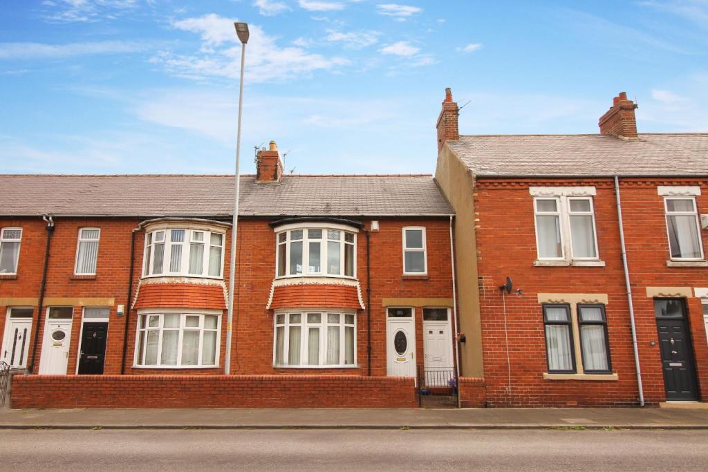2 bedroom flat for sale in Westbourne Terrace, Seaton Delaval, Whitley