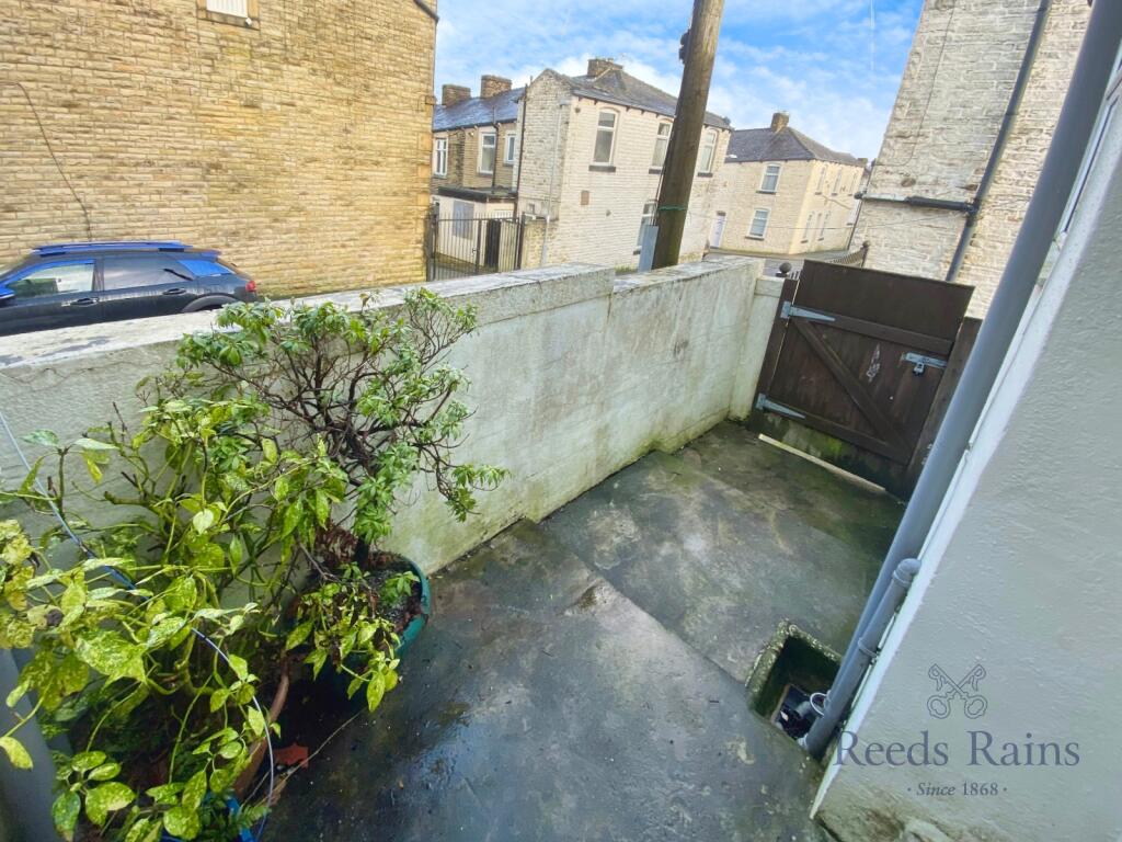 Additional property image - Hollingreave Road, Burnley, Lancashire, BB11