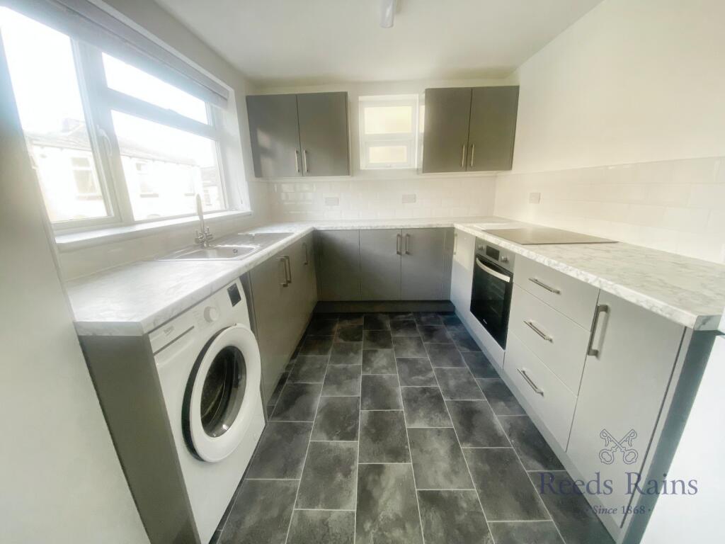Additional property image - Hollingreave Road, Burnley, Lancashire, BB11
