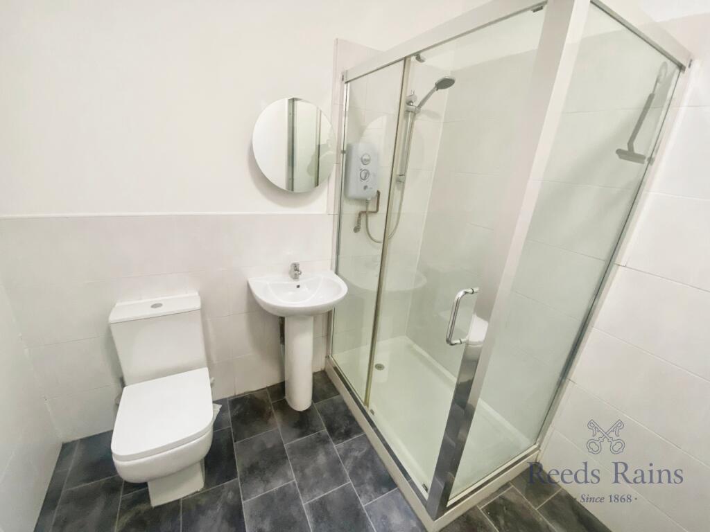 Additional property image - Hollingreave Road, Burnley, Lancashire, BB11