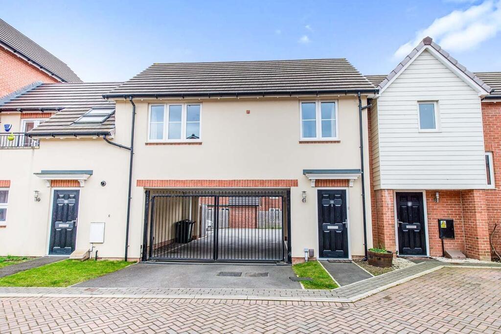 Main image of property: Riverside Way, Castleford, West Yorkshire, WF10